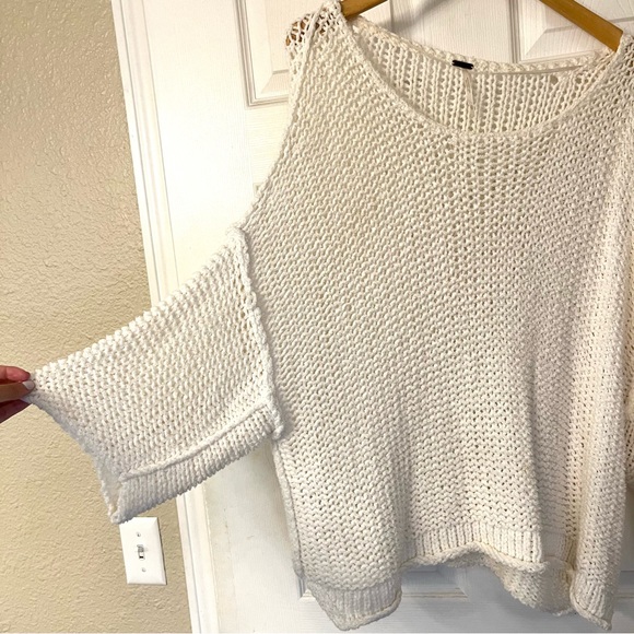 Free People off-shoulder chunky knit sweater - Picture 4 of 6
